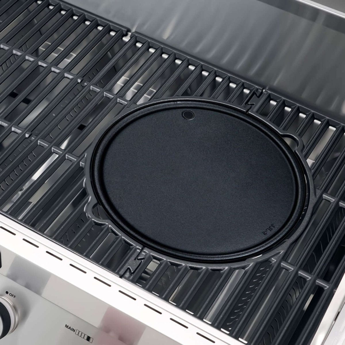 Monument Grills Denali 605Pro Stainless Smart Propane Gas Grill