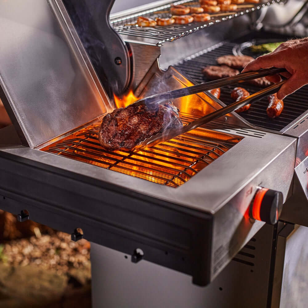 Monument Grills Denali 605Pro Stainless Smart Propane Gas Grill