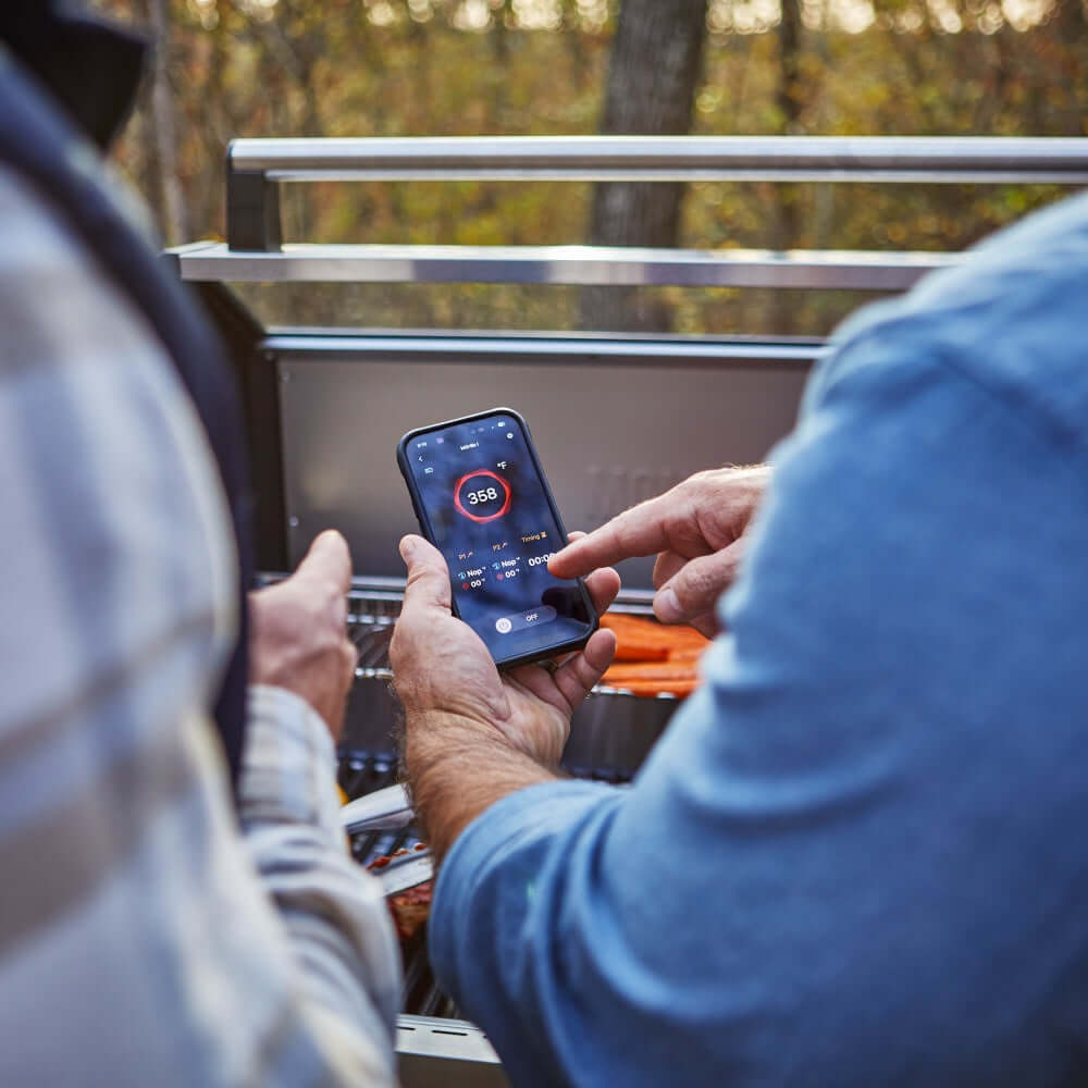 Monument Grills Denali 605Pro Stainless Smart Propane Gas Grill